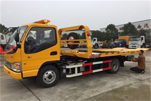 西区哪里有拖车服务