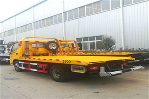 西区附近拖车救援搭电