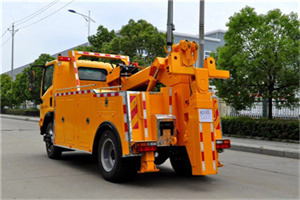 西区高速路拖车费